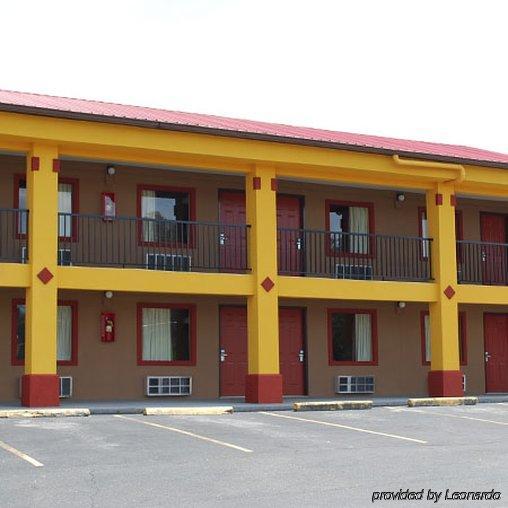 Duffys Motel - Calhoun Exterior photo